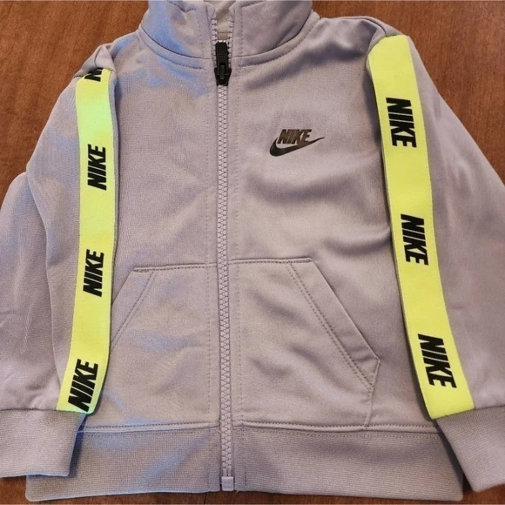 Nike zip-up track jacket Gray with neon yellow‎ 12 mth